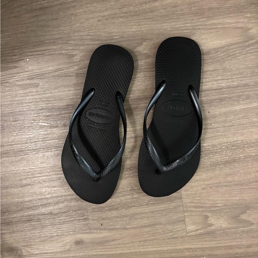 Havaianas Black Minimalist Sandals
